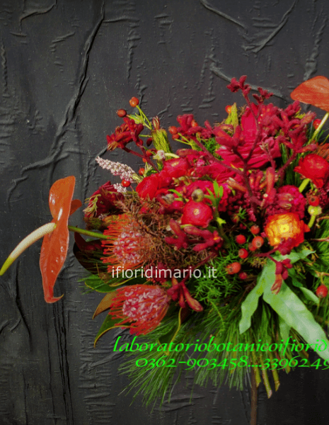 bouquet anthurium rosso+ nutans+bacche rosse